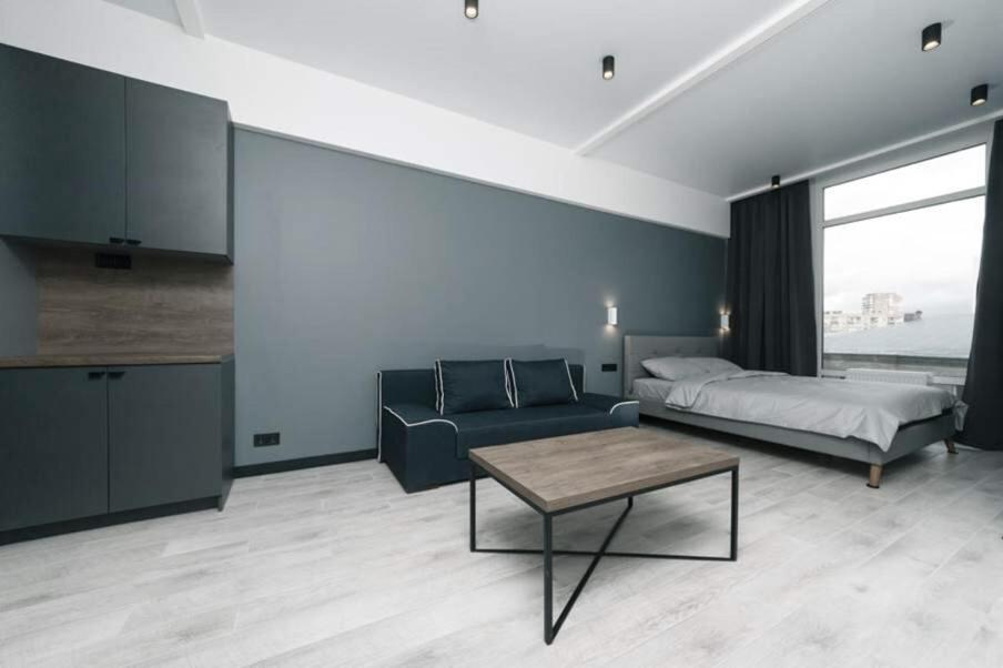 Hotrent Pechersk Lesy 20/22 Киев Экстерьер фото