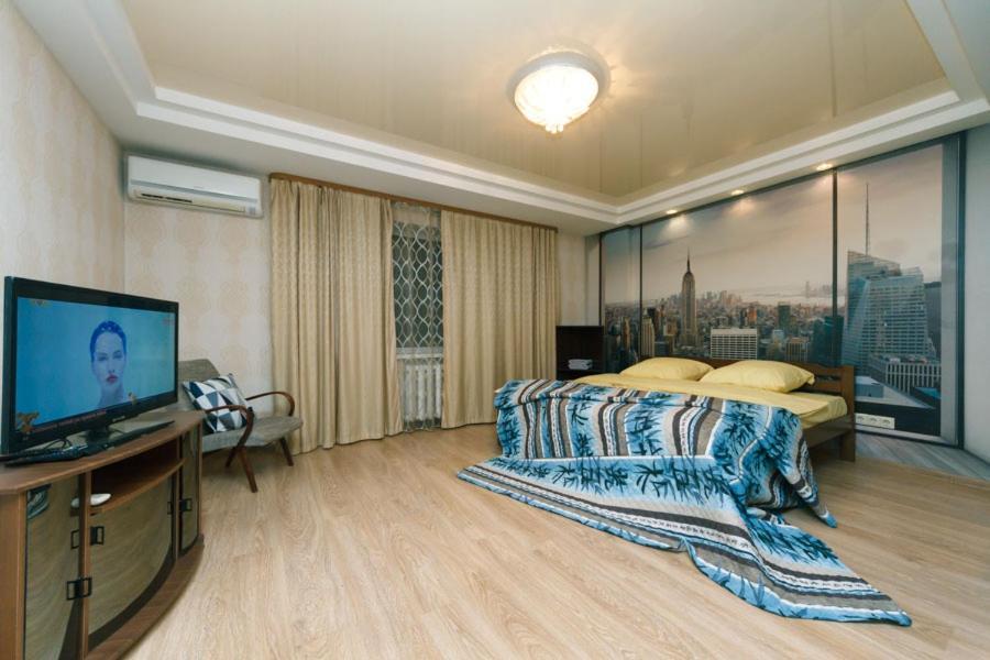 Hotrent Pechersk Lesy 20/22 Киев Экстерьер фото